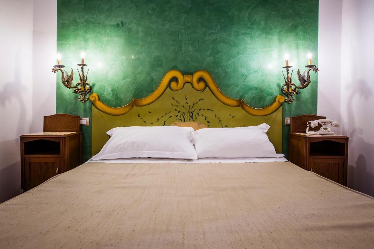 Palazzo Giunta - Porta Marina Ortigia Bed and Breakfast Syracuse Eksteriør billede