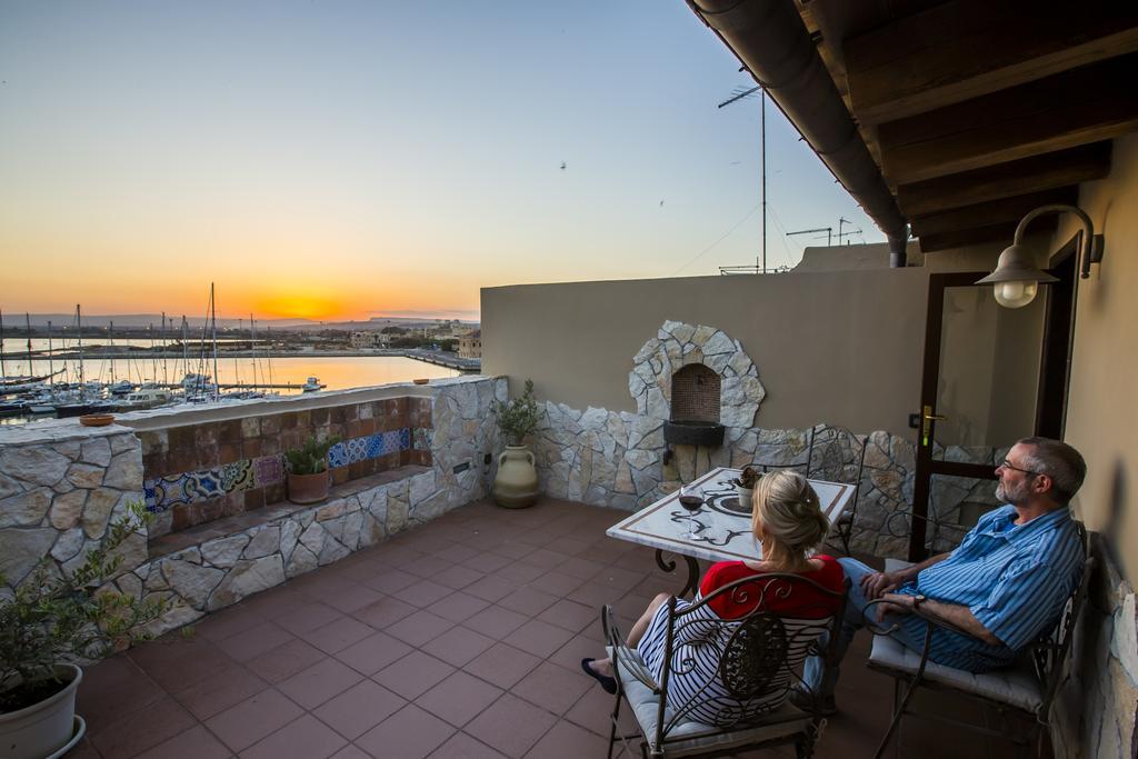 Palazzo Giunta - Porta Marina Ortigia Bed and Breakfast Syracuse Eksteriør billede