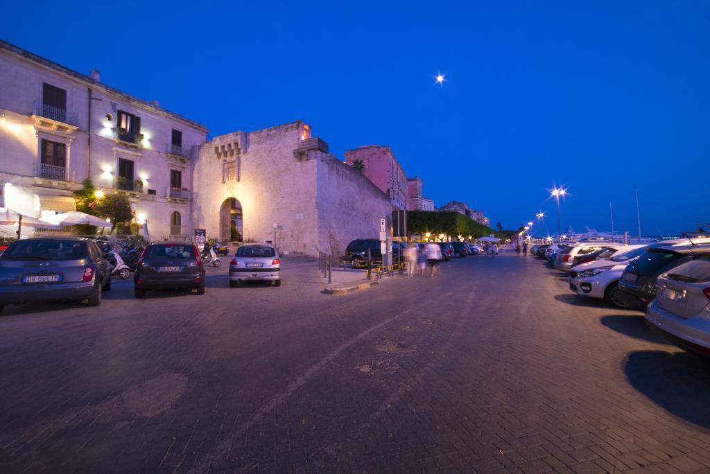 Palazzo Giunta - Porta Marina Ortigia Bed and Breakfast Syracuse Eksteriør billede
